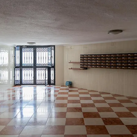 3 Pax Renovado Centro Wifi Ascensor Playa A 5 Min Parking *