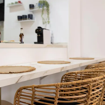 Centro Con Parking Y Playa A 5 Min, Wifi Alta Velocidad דירה *