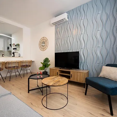 3 Pax Renovado Centro Wifi Ascensor Playa A 5 Min Parking トレモリノス