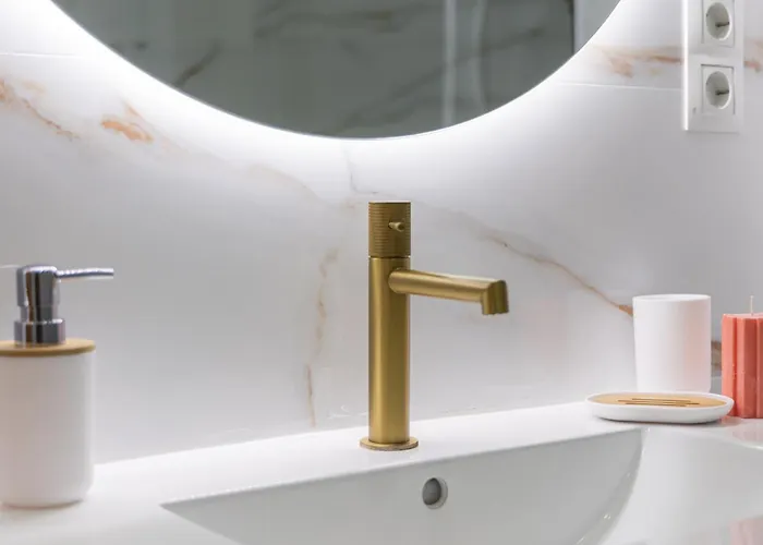 Centro Con Parking Y Playa A 5 Min, Wifi Alta Velocidad Apartamento *