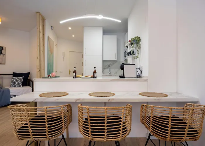 Apartamento Centro Con Parking Y Playa A 5 Min, Wifi Alta Velocidad Torremolinos