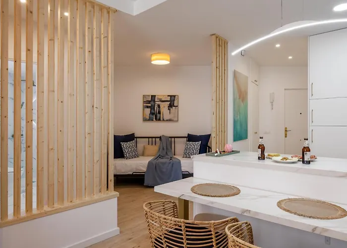 Centro Con Parking Y Playa A 5 Min, Wifi Alta Velocidad Apartamento *